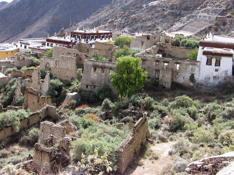 Tibet :: Zerstörungen der Kulturrevolution, Kloster Drepung